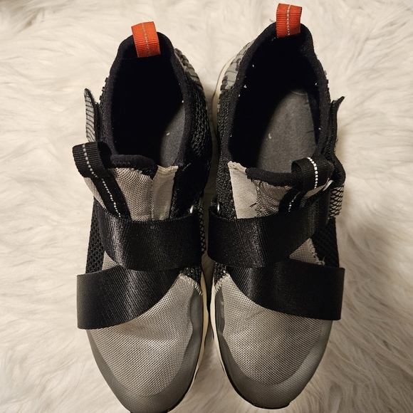 Sorel Womens Kinetic Sneak Strap Shoes - Picture 7 of 9